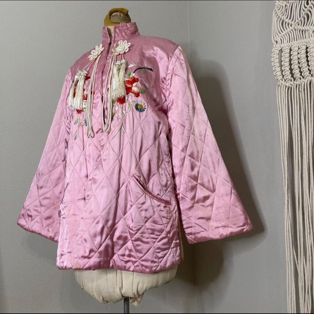 Vintage 1940s Japan Satin Floral Quilted Jacket